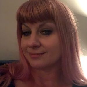 Meet your Posher, Angie